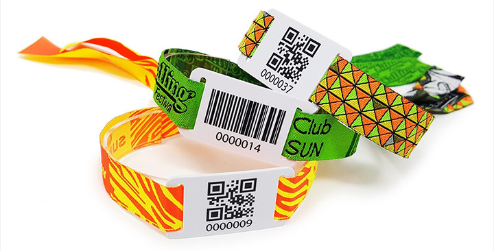 Polsband met barcode of QR code