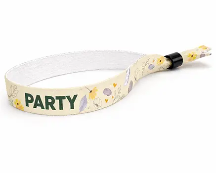 Gele polsbandjes met narcissen