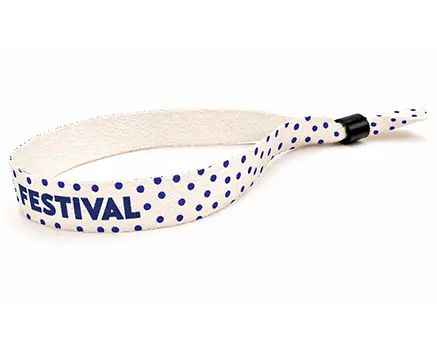 Polsbandjes met blauwe stippen