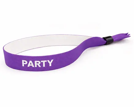 Purperkleurige polsbandjes