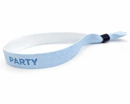 Babyblauwe polsbandjes
